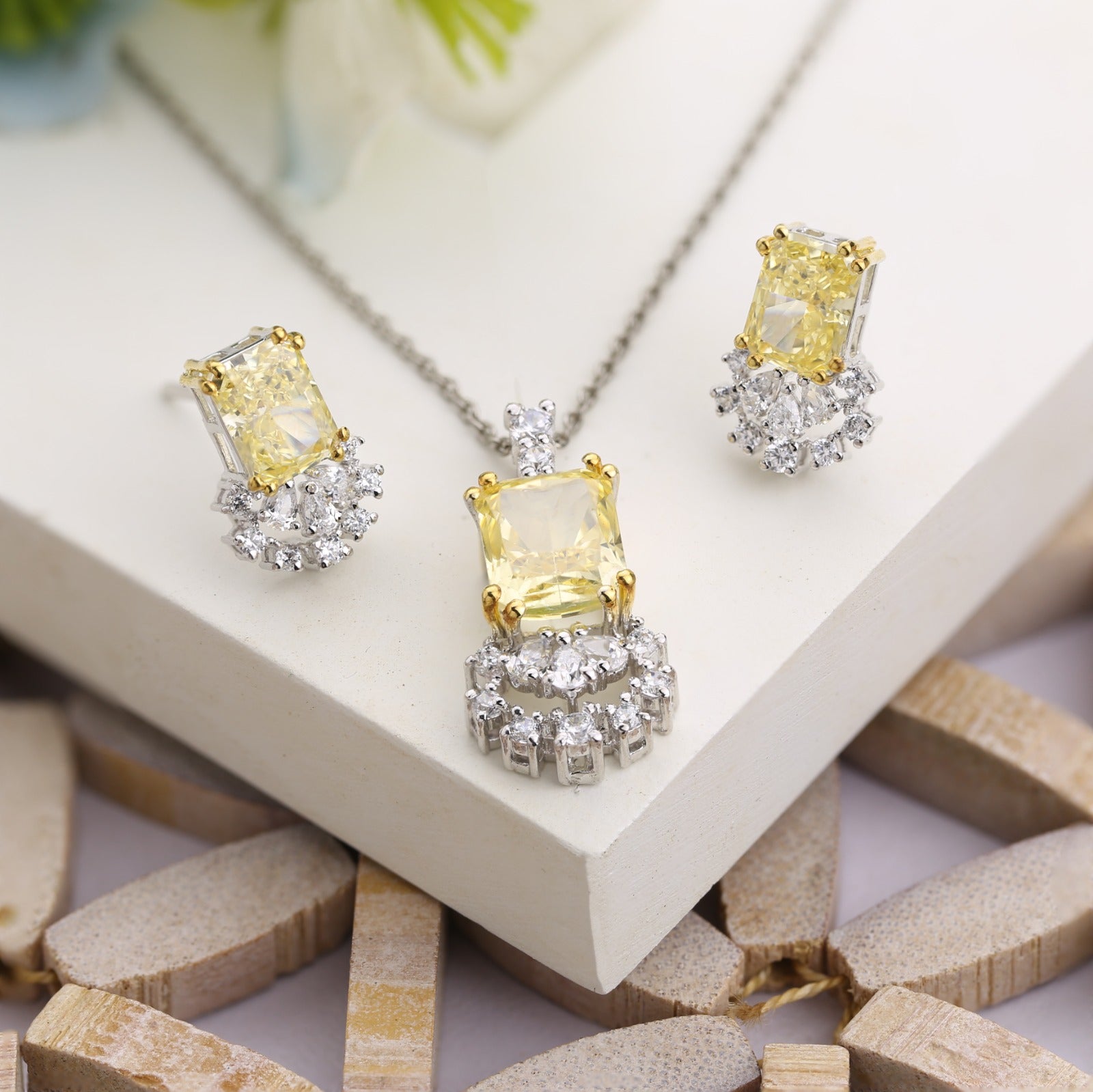 Pendant Set  (LS-011